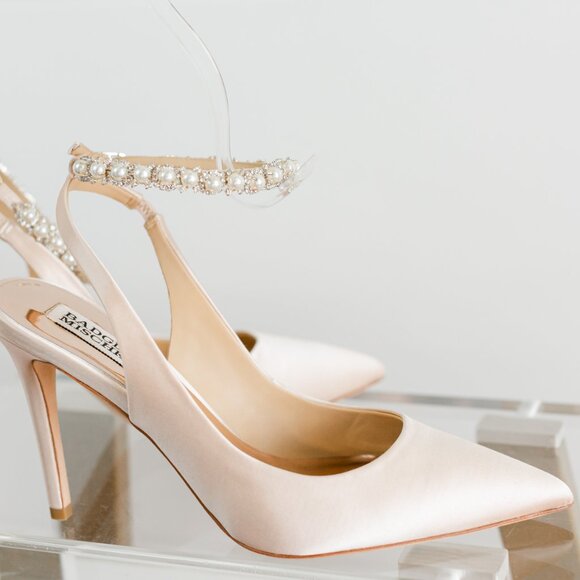 Badgley Mischka Kris Soft Nude Satin Women's Pump 8 New Champagne - Picture 4 of 11
